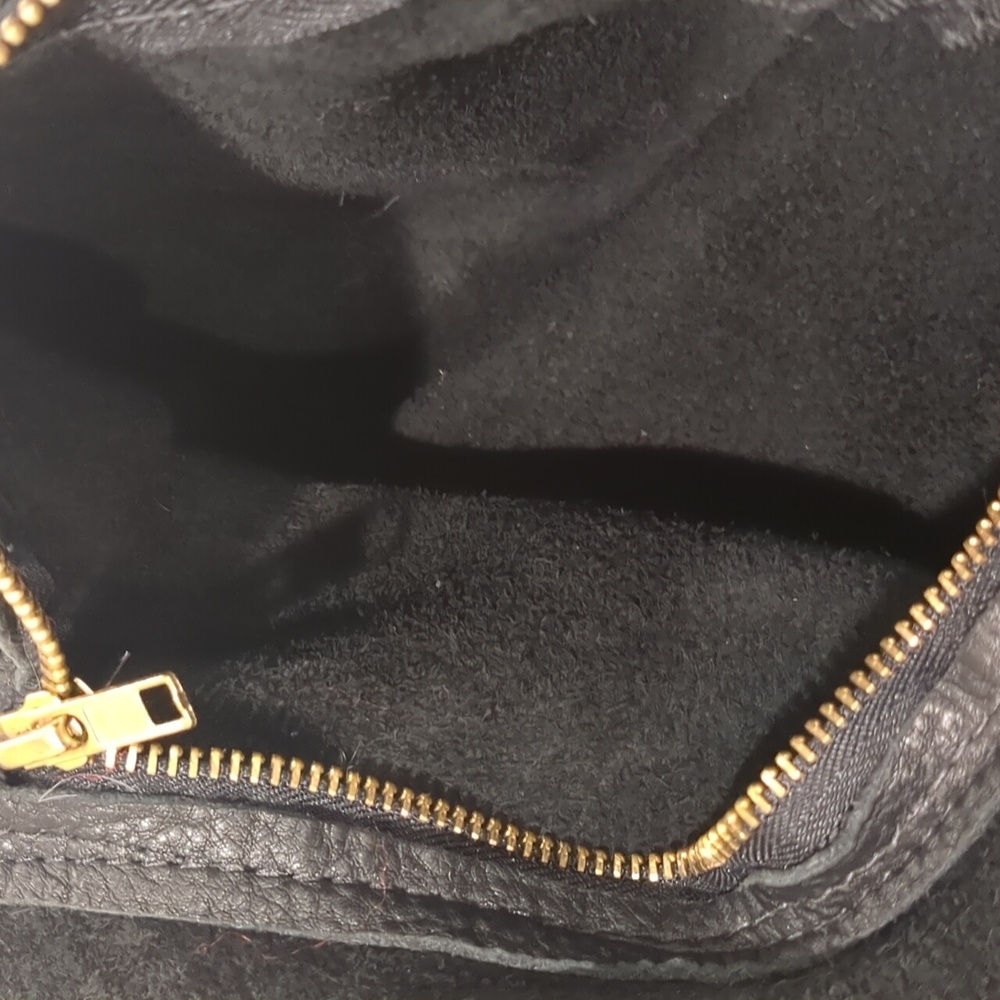 Solid Brass Medallion Crossbody Fringe Crossbody Bag - Picture 7 of 8